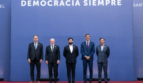 Lula está no Chile e participa de reunião sobre defesa da democracia