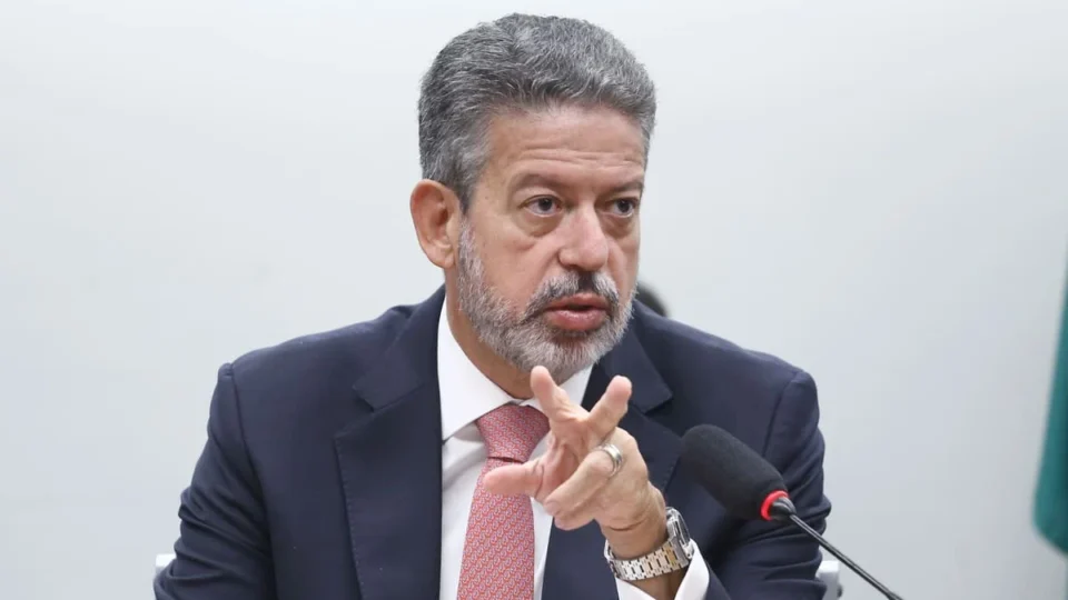 Brechas na isenção do IR podem ‘salvar’ super-ricos e dividem especialistas