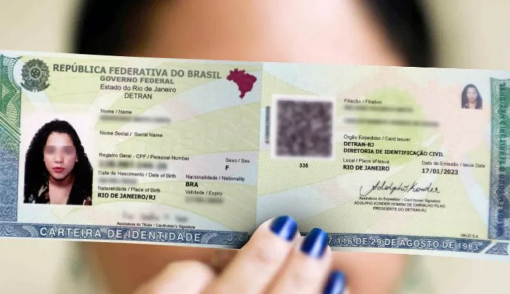 A conquista do nome social no documento representa o respeito à identidade de gênero e é um avanço importante na garantia dos direitos da população trans e travesti no Brasil. Imagem: Detran/RJ 