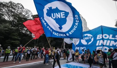 Nova presidenta da UNE, Bianca Borges defende reforma universitária e soberania nacional