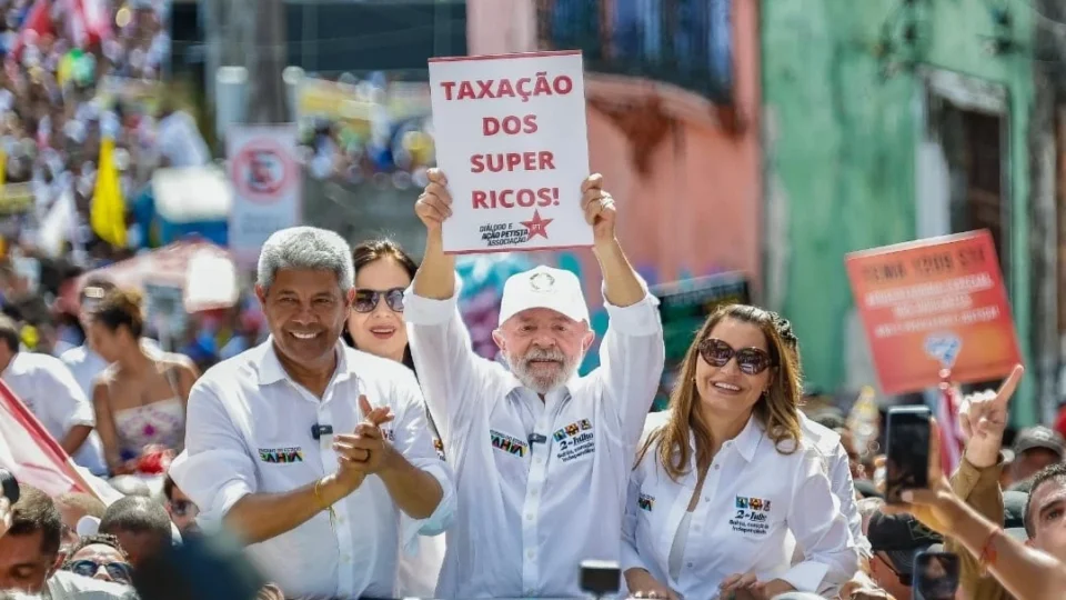 Lula rejeita sancionar aumento de deputados e avalia manter ônus com Congresso ou veto