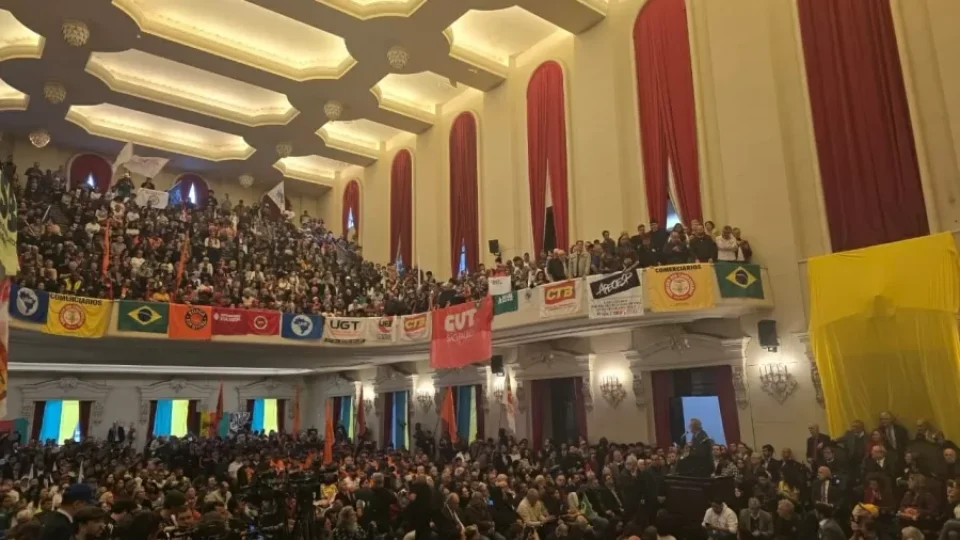 Entidades e juristas lançam carta em defesa da soberania nacional em ato na USP