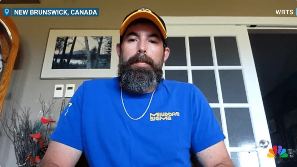Canadense com green card e pró-Trump é barrado nos EUA após férias com a família