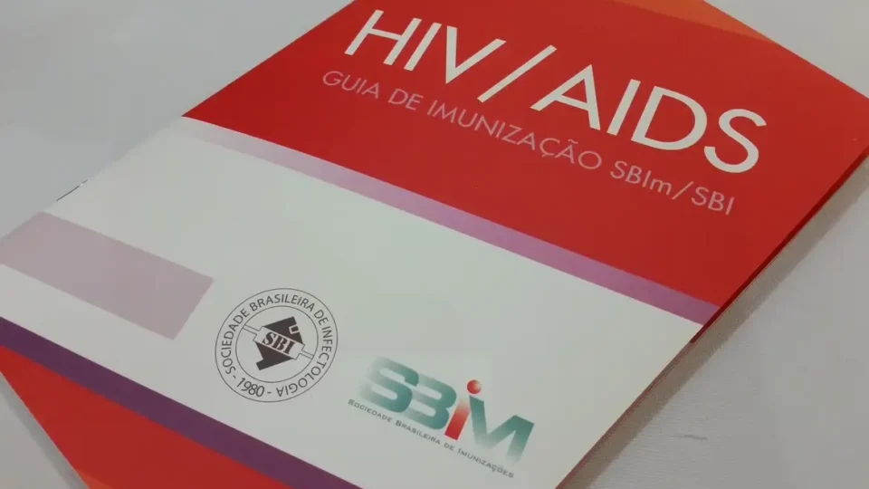Cortes dos EUA podem causar 4 milhões de mortes por aids até 2030, alerta ONU