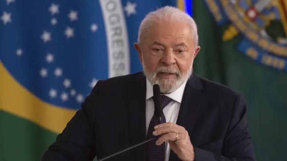Lula deve ir à TV para reagir a ataque dos EUA e reafirmar soberania do Brasil