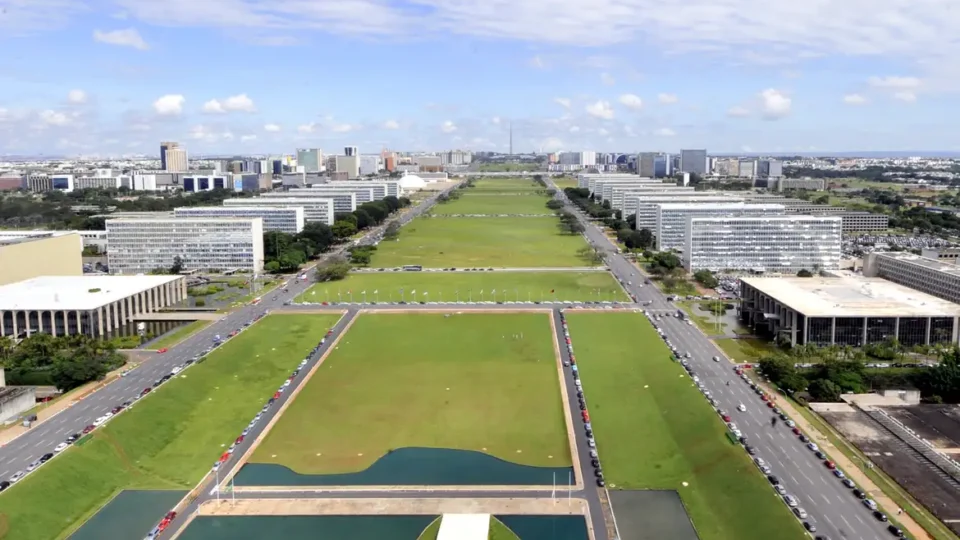 Decreto detalha liberação de R$ 20,6 bilhões do Orçamento de 2025