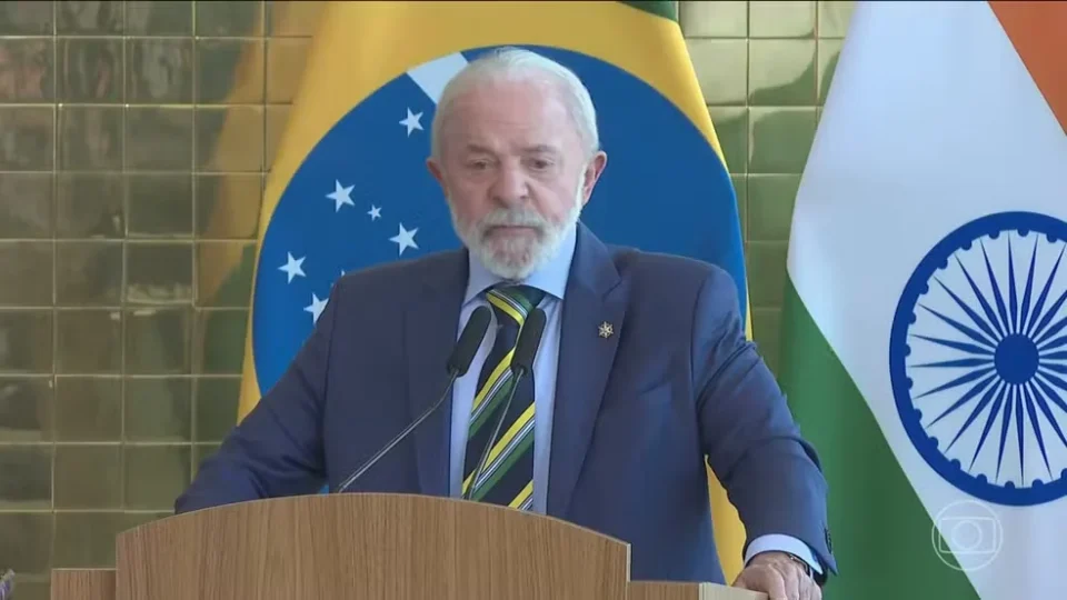 Lula diz que usará lei da reciprocidade se OMC não agir contra tarifaço de Trump
