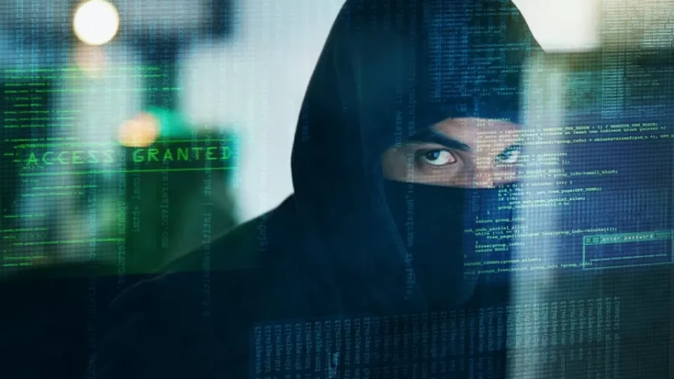Interpol alerta para expansão global de fábricas de golpes com vítimas traficadas