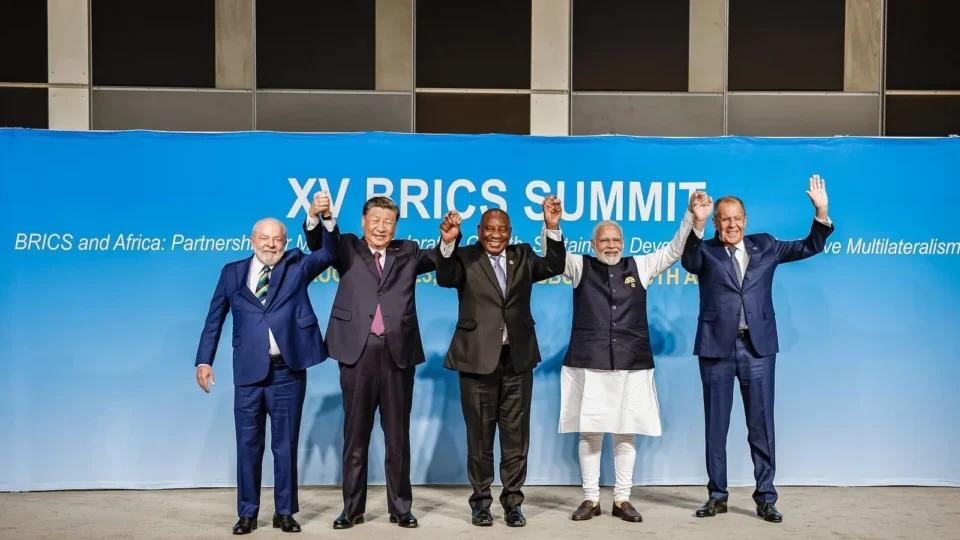 Combustíveis fósseis: a lacuna da Cúpula do BRICS de 2025