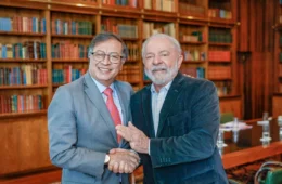 ‘Tá na hora do Lula chamar o Povo, como faz o Petro