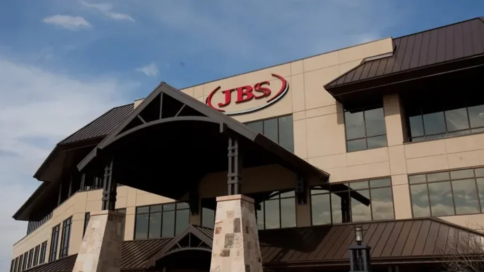 JBS deixou de pagar o equivalente a 68% do lucro em impostos federais desde 2024