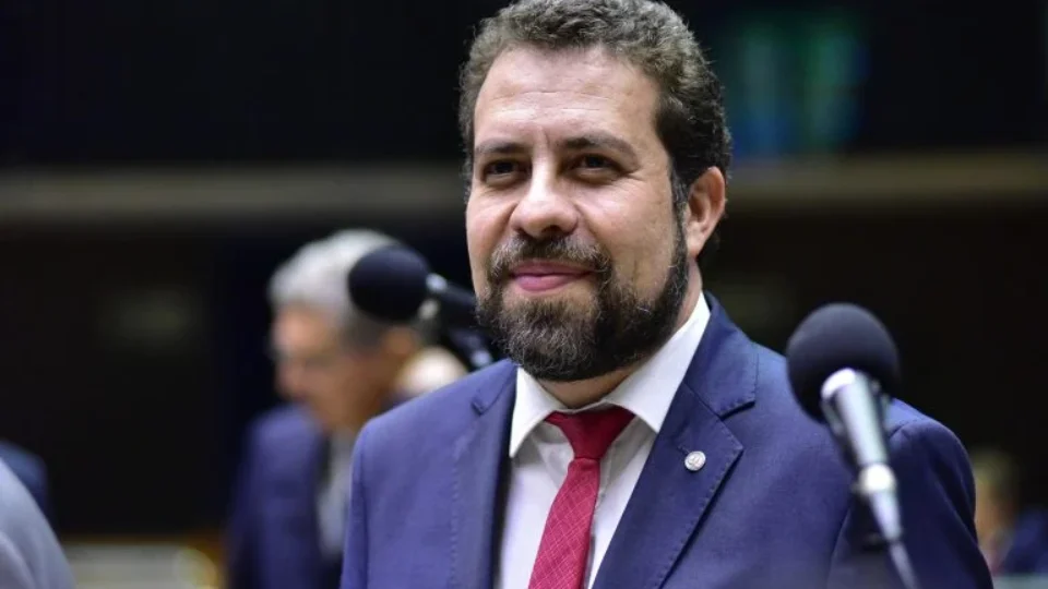 Boulos propõe ‘Pix das big techs’ para usuários e diz que EUA não vão mandar no Brasil