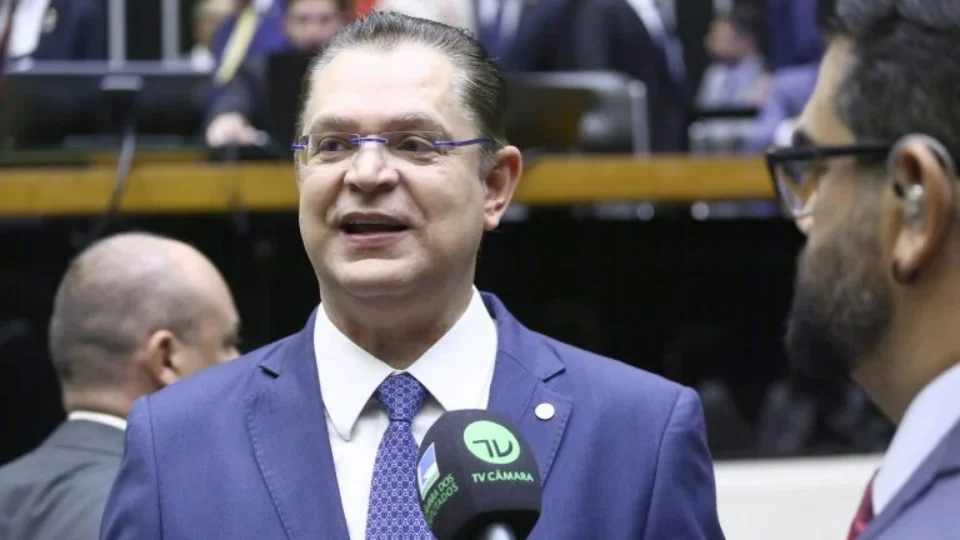 Crise no bolsonarismo: anistia enterrada, sanções no radar e tensão interna no PL