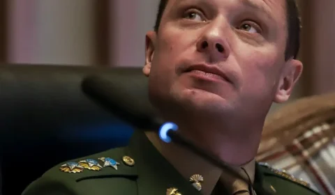 Mauro Cid reafirma que Jair Bolsonaro leu minuta golpista durante reunião