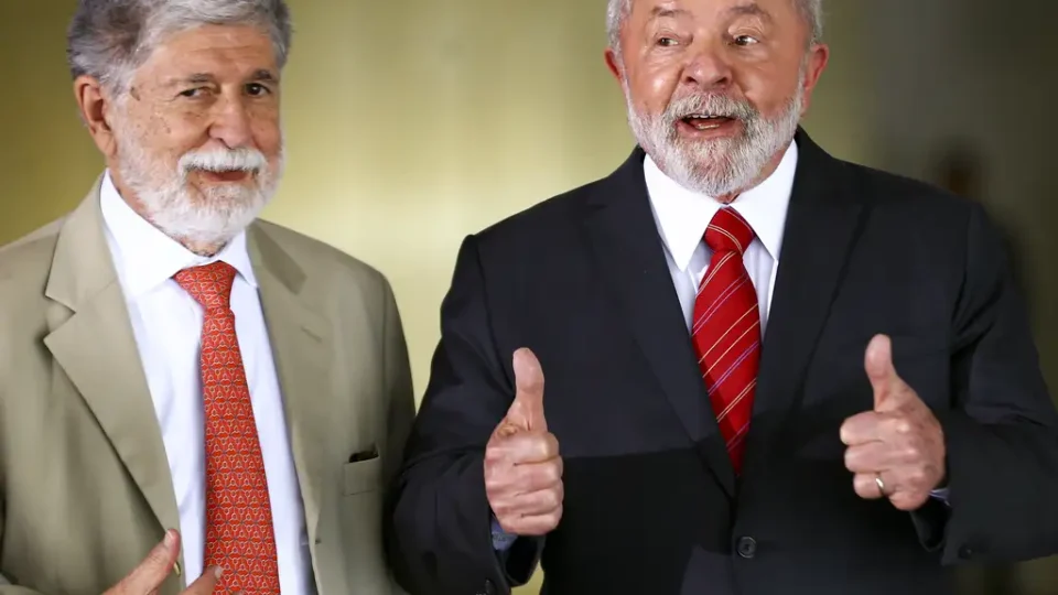 Brasil reafirma aposta no Brics em meio a pressões políticas de Trump, diz Celso Amorim