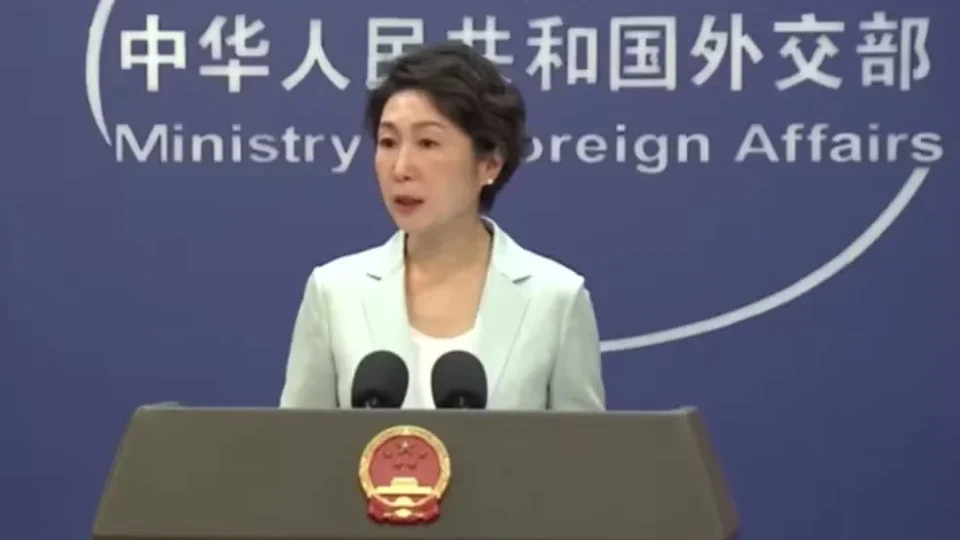 China critica tarifas de Trump ao Brasil e acusa EUA de coerção