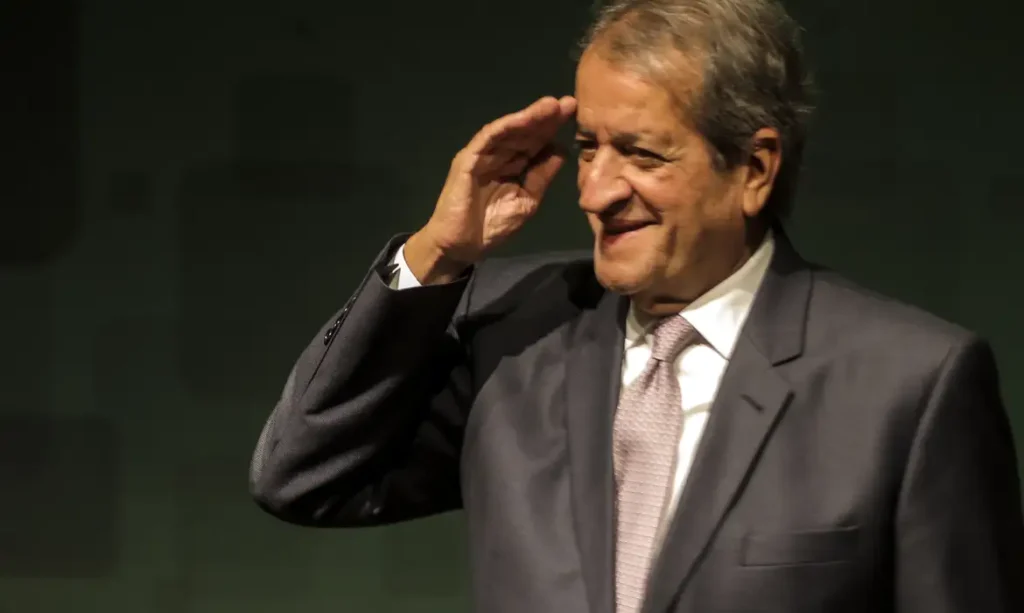PF diz que Valdemar desviou R$ 119 mi em emendas, e Dino bloqueia bens de dirigente do PL