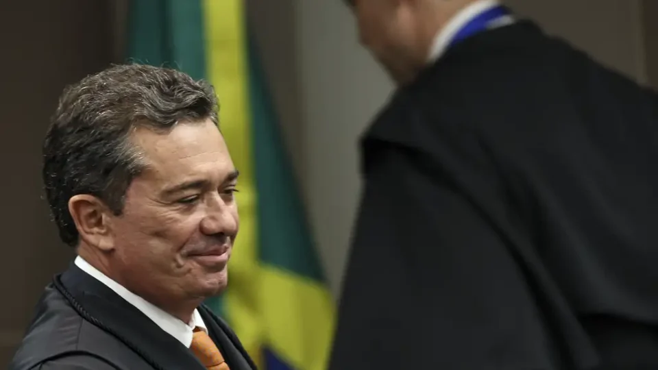 Tarifaço dos EUA: TCU admite uso de crédito fora do teto de gastos para proteger empregos