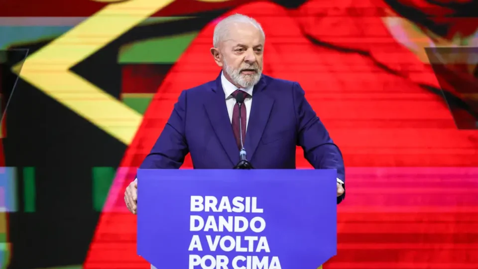 Governo Lula vê espaço em ofensiva de Trump para minar bandeiras do bolsonarismo