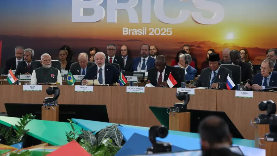 Ameaça de Trump sobre tarifas reforça papel do Brics como alternativa ao neoliberalismo