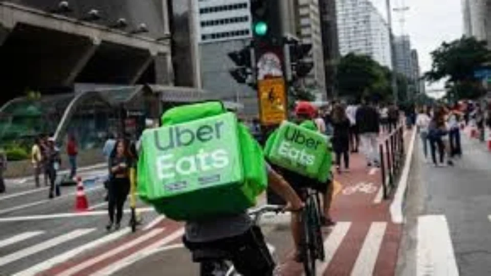 STF julgará vínculo trabalhista de motoristas e entregadores com apps