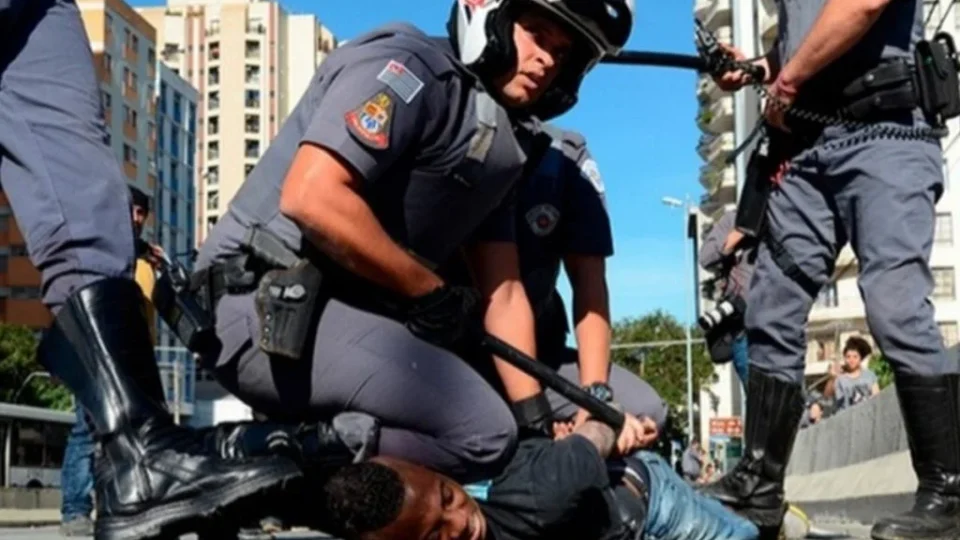 Negros são vítimas mais comuns da letalidade e da vitimização de policiais no Brasil