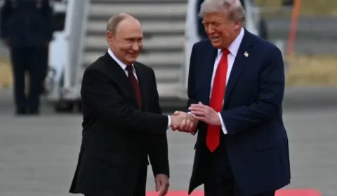 Putin quer terras para encerrar guerra com Ucrânia, e Trump diz que Zelensky deveria aceitar