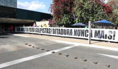 O roubo nosso de cada era