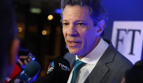Haddad sobre tarifaço de Trump: ‘Vai machucar um pouco, mas o Brasil aguenta’