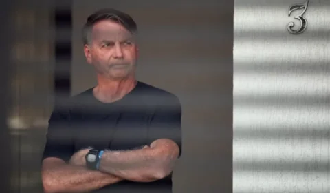 Após passar mal, Jair Bolsonaro passa a noite no hospital, em observação