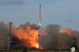 Maior nave do mundo, Starship, de Musk, faz lançamento inédito de cargas no espaço