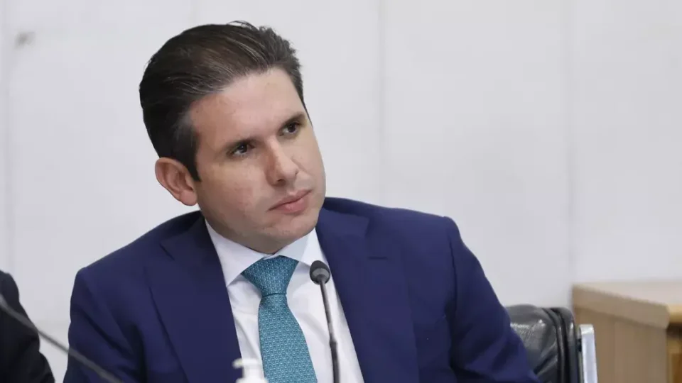 Hugo Motta emprega caseiro de fazenda em seu gabinete na Câmara dos Deputados
