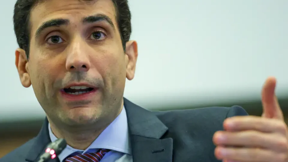 Galípolo sinaliza que taxa Selic deve permanecer em patamar alto por ‘longo período’