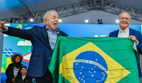 Com tarifaço iminente dos EUA, governo Lula corre para fechar pacote de socorro