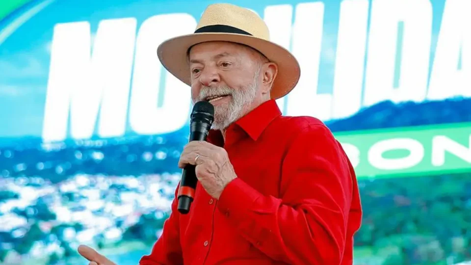Lula diz que ‘não tem pressa’ para aplicar reciprocidade contra os EUA