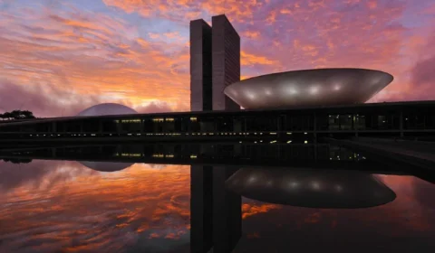 PT recua, e aumento do número de deputados perde força no Senado