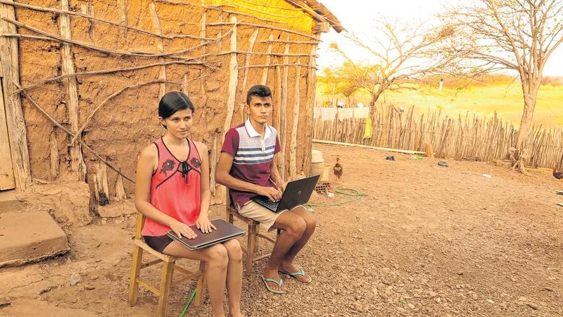 De acordo com dados da Agência Nacional de Telecomunicações (Anatel), a internet cresceu 6 vezes em uma década no interior do Ceará. Imagem: Honorio Barbosa