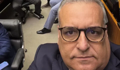 Relator da CPMI do INSS participou de ocupação da mesa diretora da Câmara