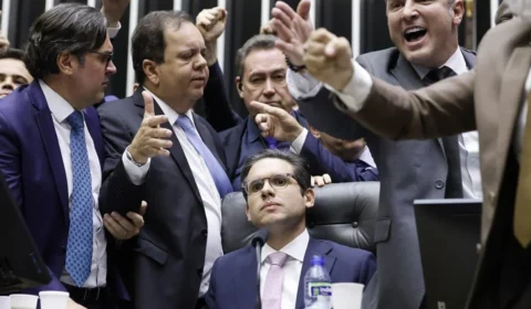 Pela PEC, parlamentares vão poder matar, roubar e estuprar sem que sejam presos ou processados