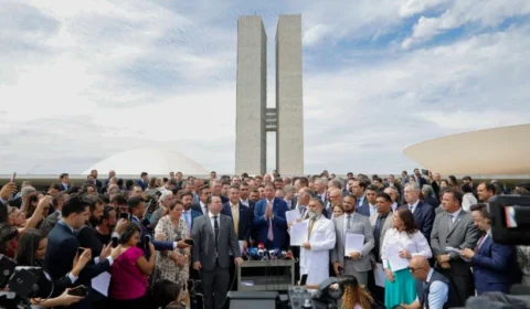 Invadiram o Congresso em 2023 e agora em 2025: oposição sequestra e ataca o Brasil