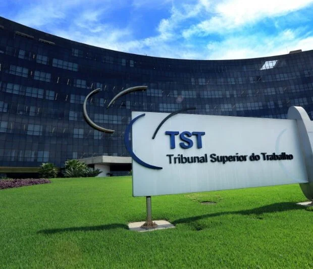 Tribunal