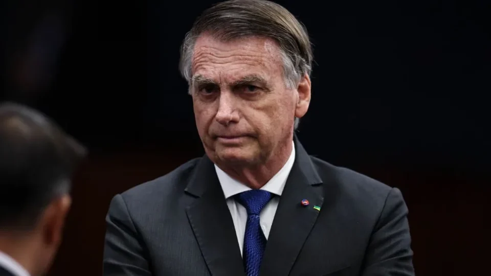Bolsonaro recebeu R$ 30 milhões em um ano, afirma Polícia Federal