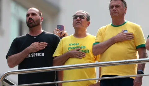 ‘Tamo junto, pastor’, diz Eduardo Bolsonaro para Silas Malafaia