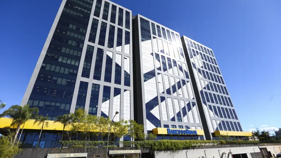 AGU pede à PF investigação sobre fake news contra Banco do Brasil
