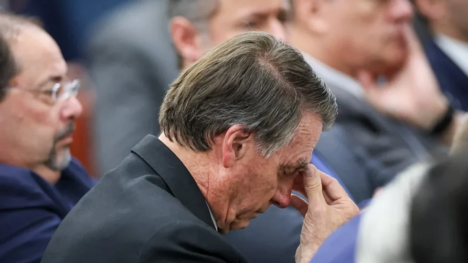Prisão decretada pelo STF: saiba o que Bolsonaro pode ou não fazer em regime domiciliar