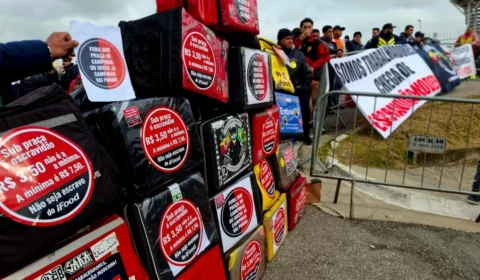 Entregadores denunciam ‘escravidão moderna’ em evento do iFood com ingressos a R$ 1 mil