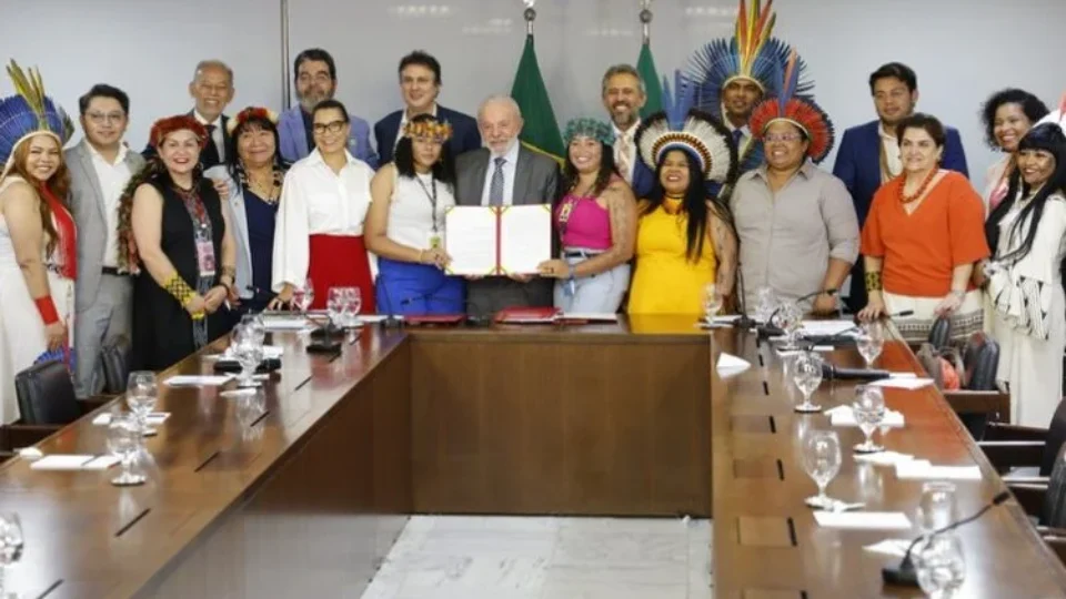 Lula homologa três novas terras indígenas no Ceará