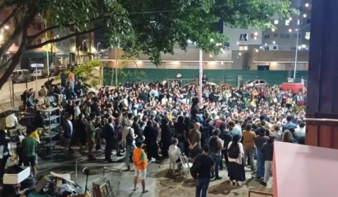 Prefeitura de SP dá mais 60 dias para Teatro de Contêiner deixar o local