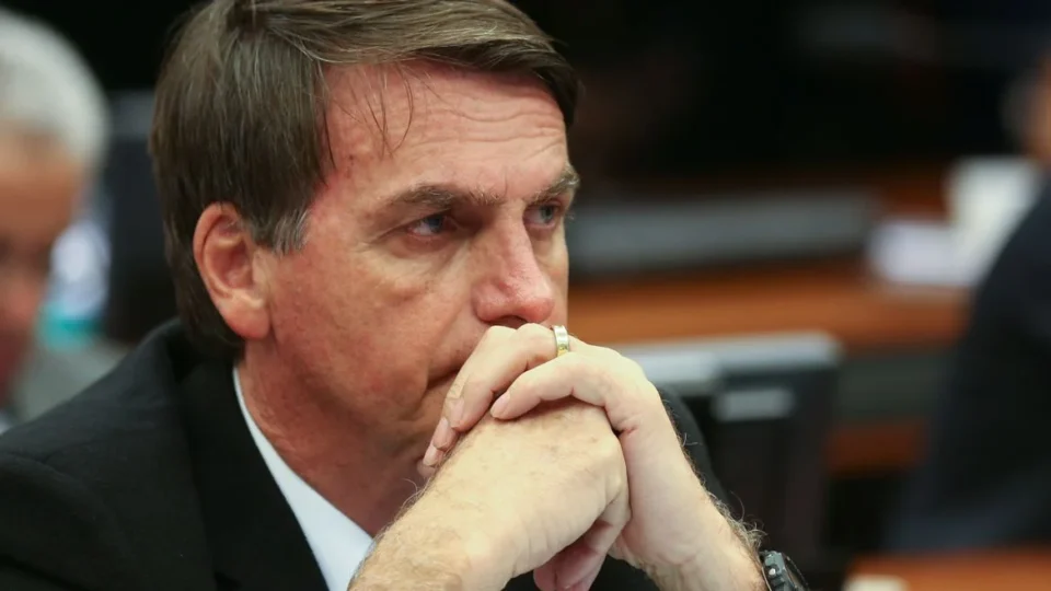 Bolsonaro atacou delação e teve situação agravada após embates com Moraes