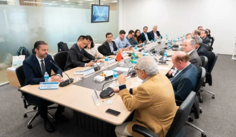 BYD busca fornecedores brasileiros para fábrica na Bahia